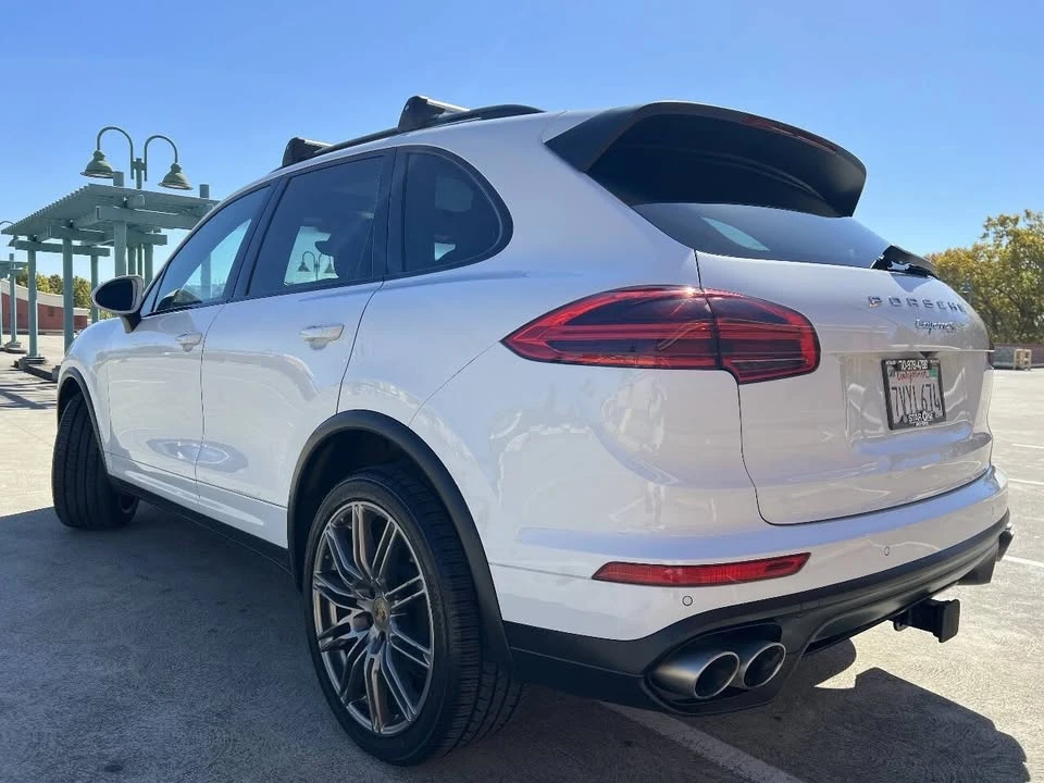 2017 Porsche 958 Cayenne - Image 7 of 20