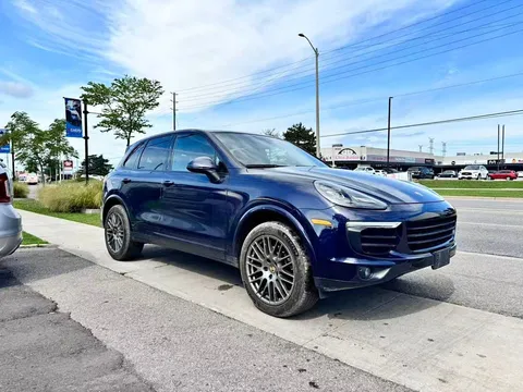 2017 Porsche Cayenne Premium Plus