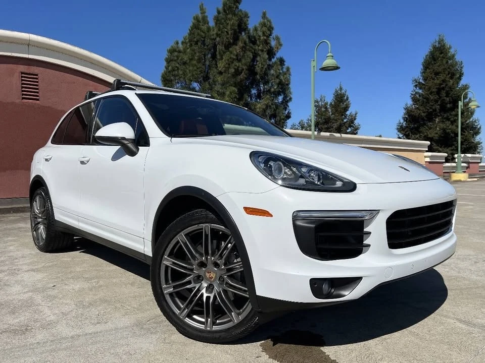 2017 Porsche 958 Cayenne - Image 13 of 20