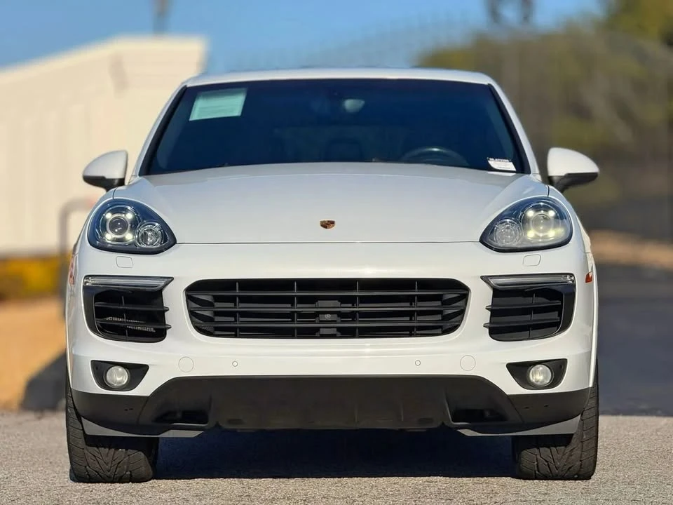 2017 Porsche 958 Cayenne - Image 3 of 20