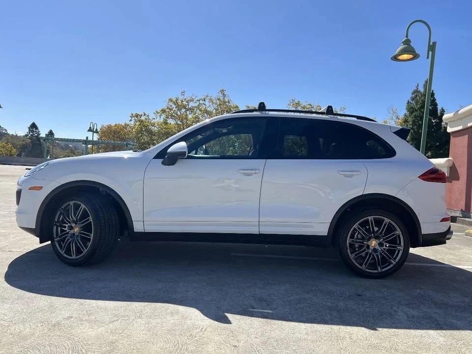 2017 Porsche 958 Cayenne - Image 6 of 20