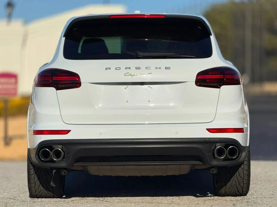 2017 Porsche 958 Cayenne - Image 8 of 20