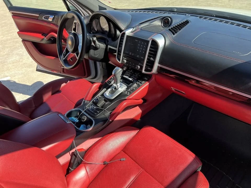 2017 Porsche 958 Cayenne - Image 18 of 20
