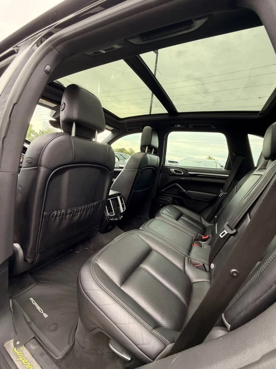 2017 Porsche 958 Cayenne - Image 10 of 10
