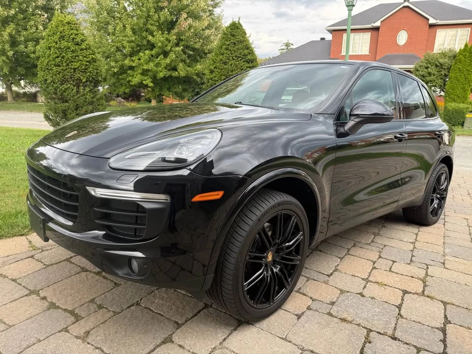 2017 Porsche 958 Cayenne - Image 2 of 18