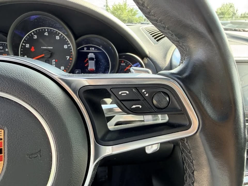 2017 Porsche 958 Cayenne - Image 16 of 20