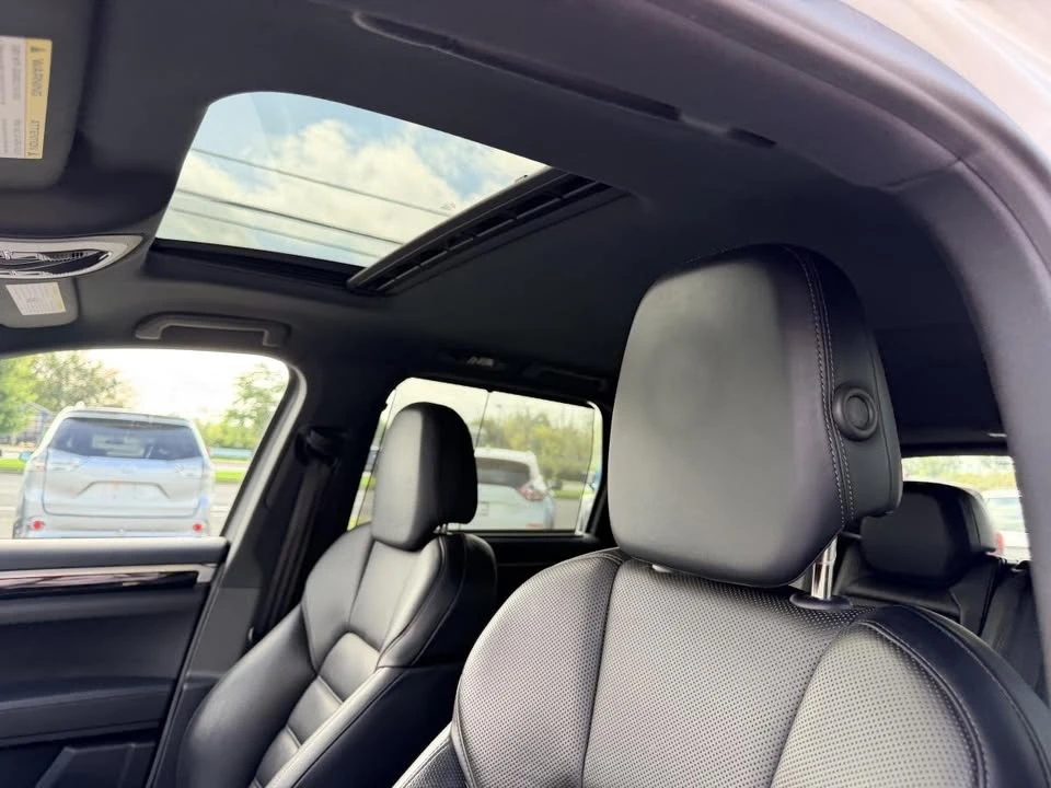 2017 Porsche 958 Cayenne - Image 14 of 20