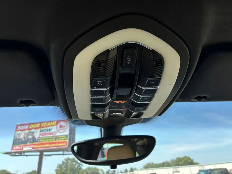 2017 Porsche 958 Cayenne - Image 15 of 20