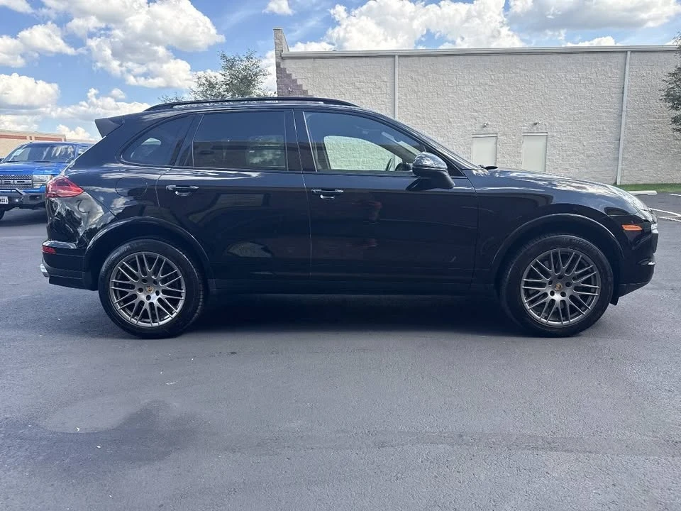 2017 Porsche 958 Cayenne - Image 8 of 19