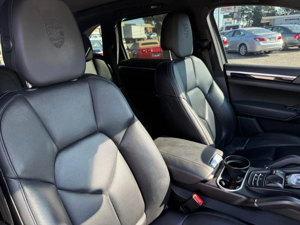 2017 Porsche 958 Cayenne - Image 10 of 13