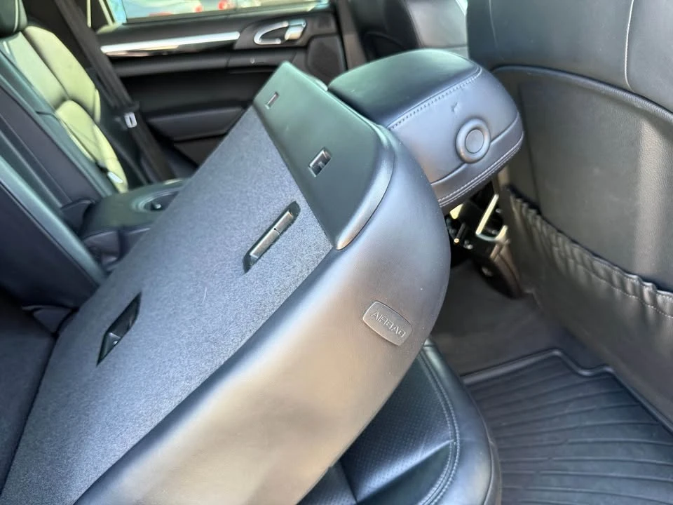 2017 Porsche 958 Cayenne - Image 9 of 13