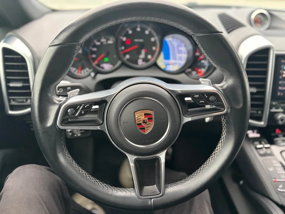 2017 Porsche 958 Cayenne - Image 13 of 20