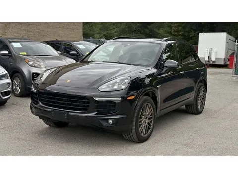 2017 Porsche Cayenne S E-Hybrid Platinum Edition