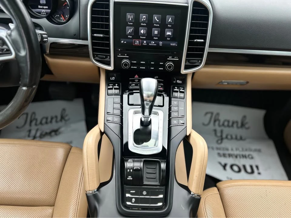 2017 Porsche 958 Cayenne - Image 14 of 19