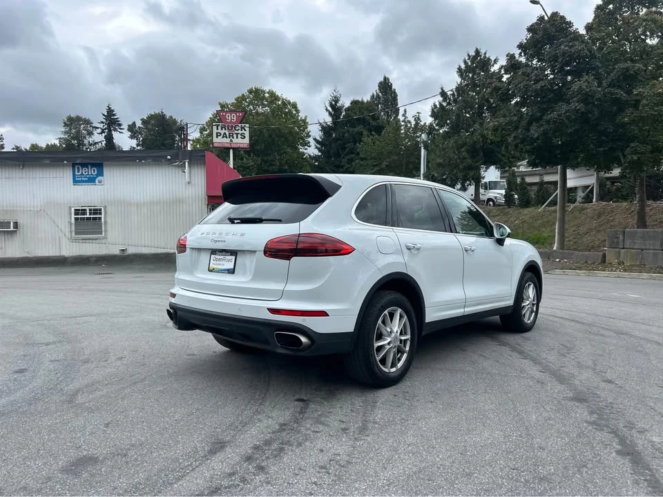 2017 Porsche 958 Cayenne - Image 8 of 19