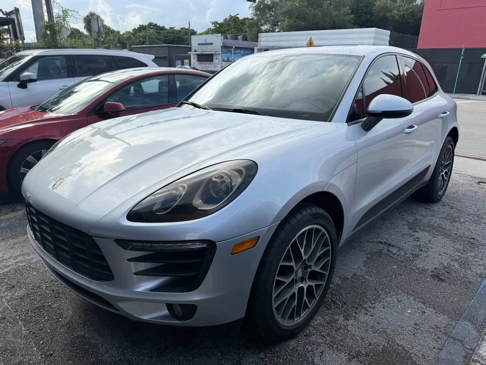 2017 Porsche 958 Cayenne - Image 5 of 11