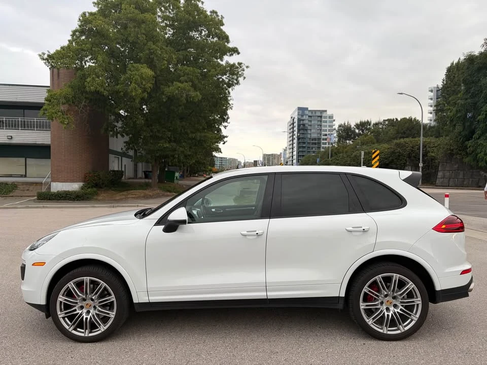 2017 Porsche 958 Cayenne - Image 6 of 19
