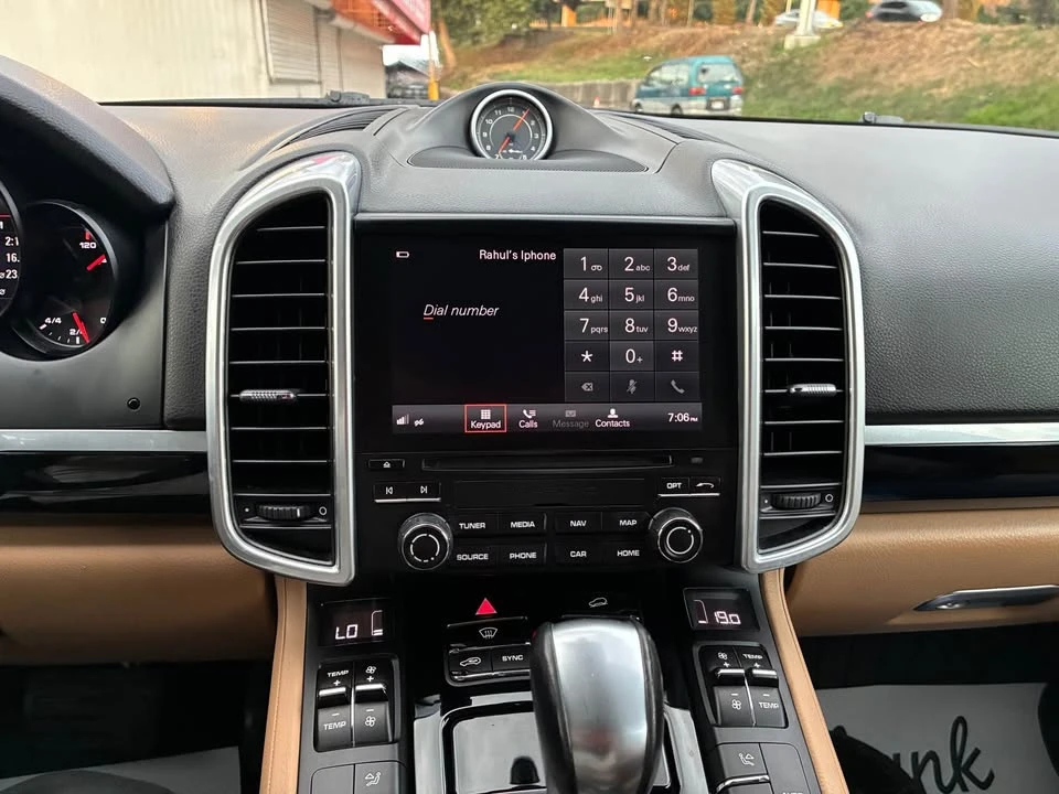 2017 Porsche 958 Cayenne - Image 12 of 14