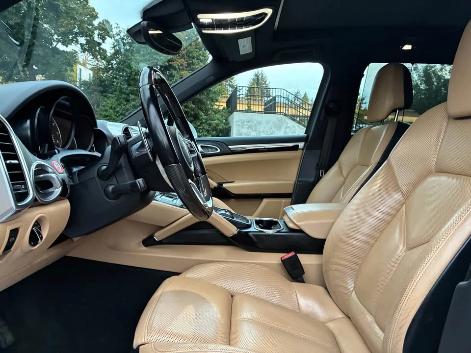 2017 Porsche 958 Cayenne - Image 7 of 14