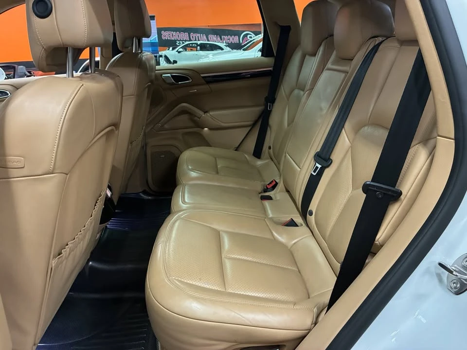 2017 Porsche 958 Cayenne - Image 15 of 20