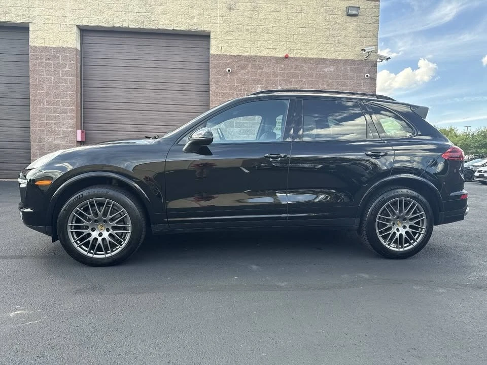 2017 Porsche 958 Cayenne - Image 16 of 19