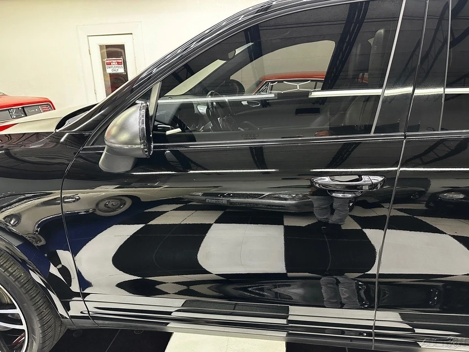 2017 Porsche 958 Cayenne - Image 16 of 24