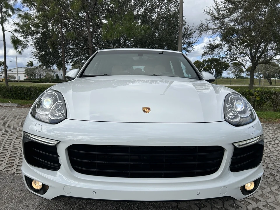 2017 Porsche 958 Cayenne - Image 18 of 21