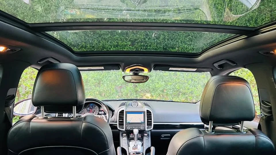 2017 Porsche 958 Cayenne - Image 11 of 13