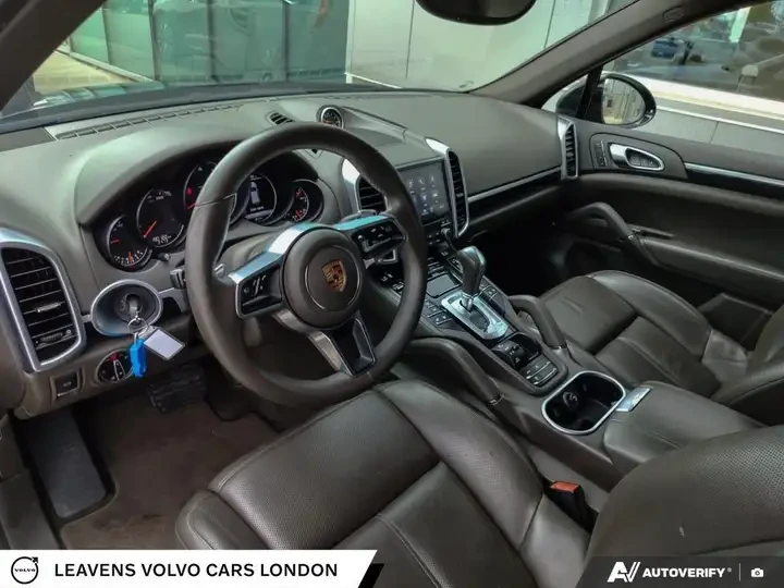 2017 Porsche 958 Cayenne - Image 9 of 20