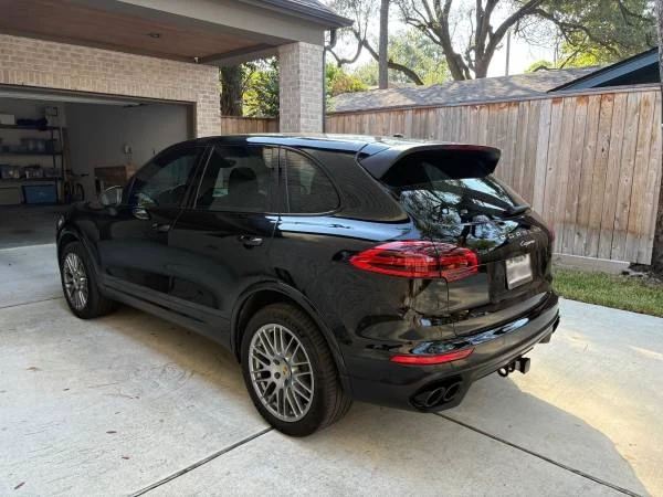 2017 Porsche 958 Cayenne S - Image 3 of 14