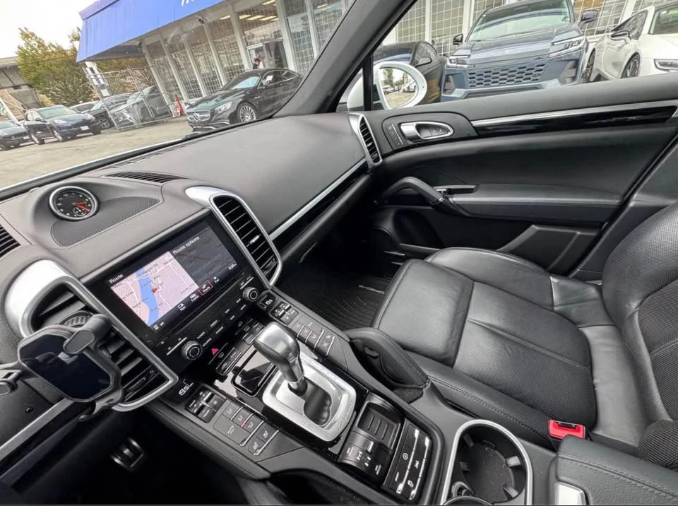 2017 Porsche 958 Cayenne - Image 19 of 20