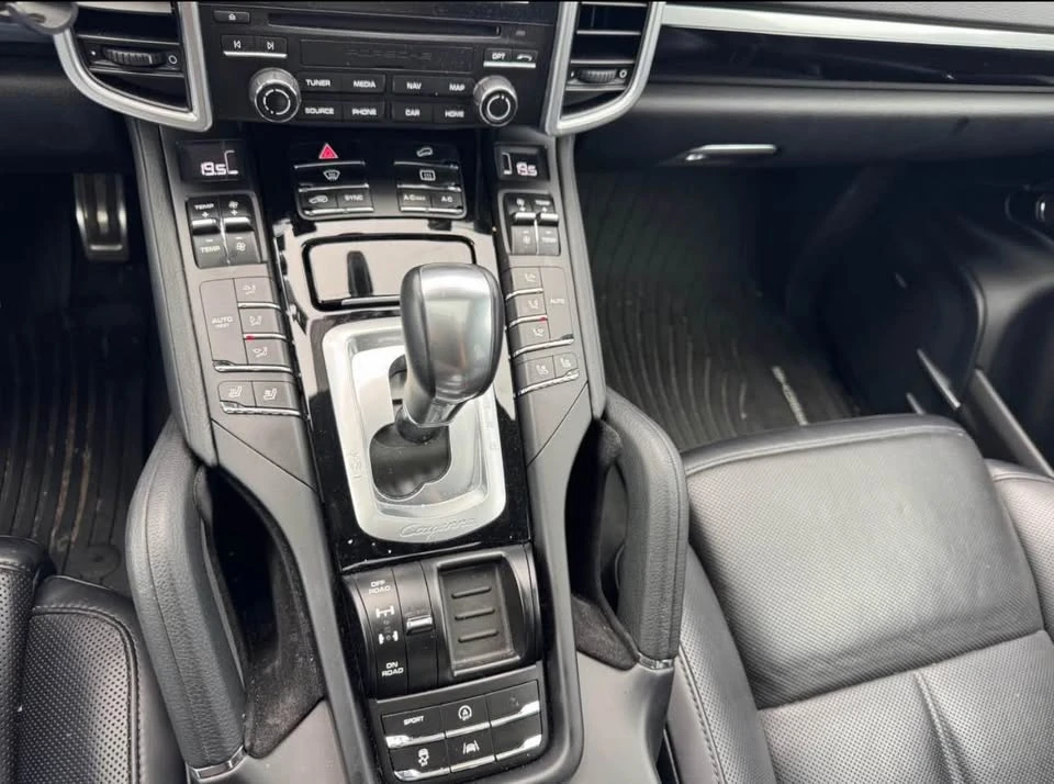 2017 Porsche 958 Cayenne - Image 18 of 20