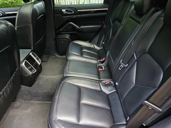 2017 Porsche 958 Cayenne - Image 16 of 16