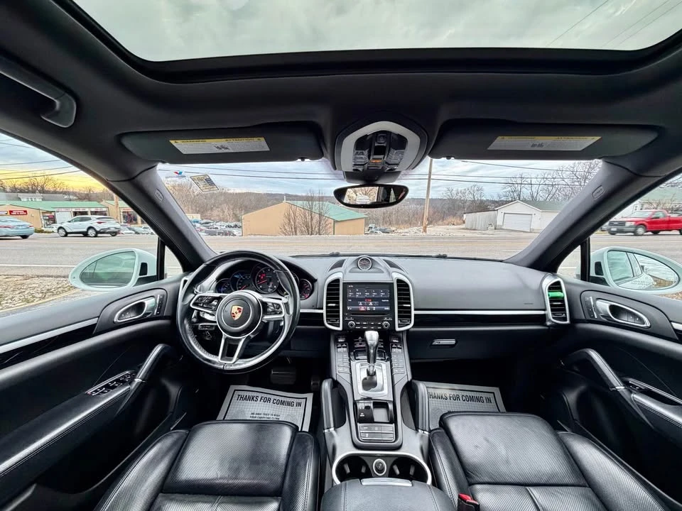 2017 Porsche 958 Cayenne - Image 7 of 9