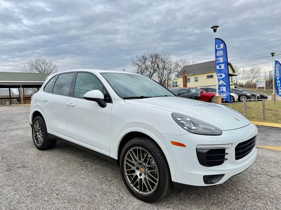 2017 Porsche 958 Cayenne - Image 5 of 9