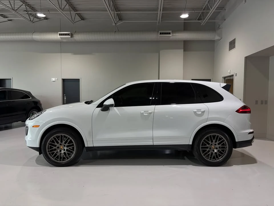 2017 Porsche 958 Cayenne - Image 3 of 19