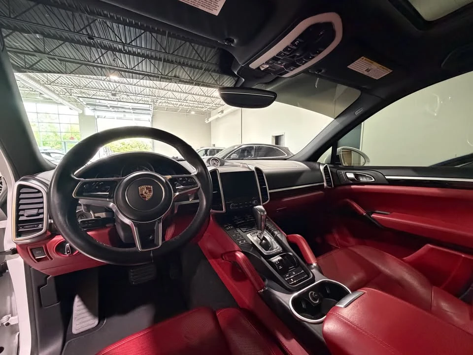 2017 Porsche 958 Cayenne - Image 11 of 19