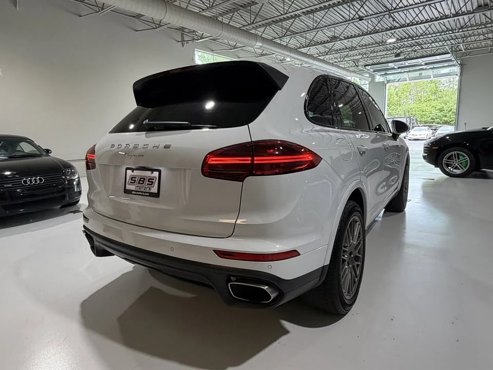2017 Porsche 958 Cayenne - Image 7 of 19