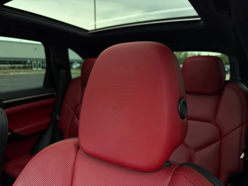 2017 Porsche 958 Cayenne - Image 10 of 19