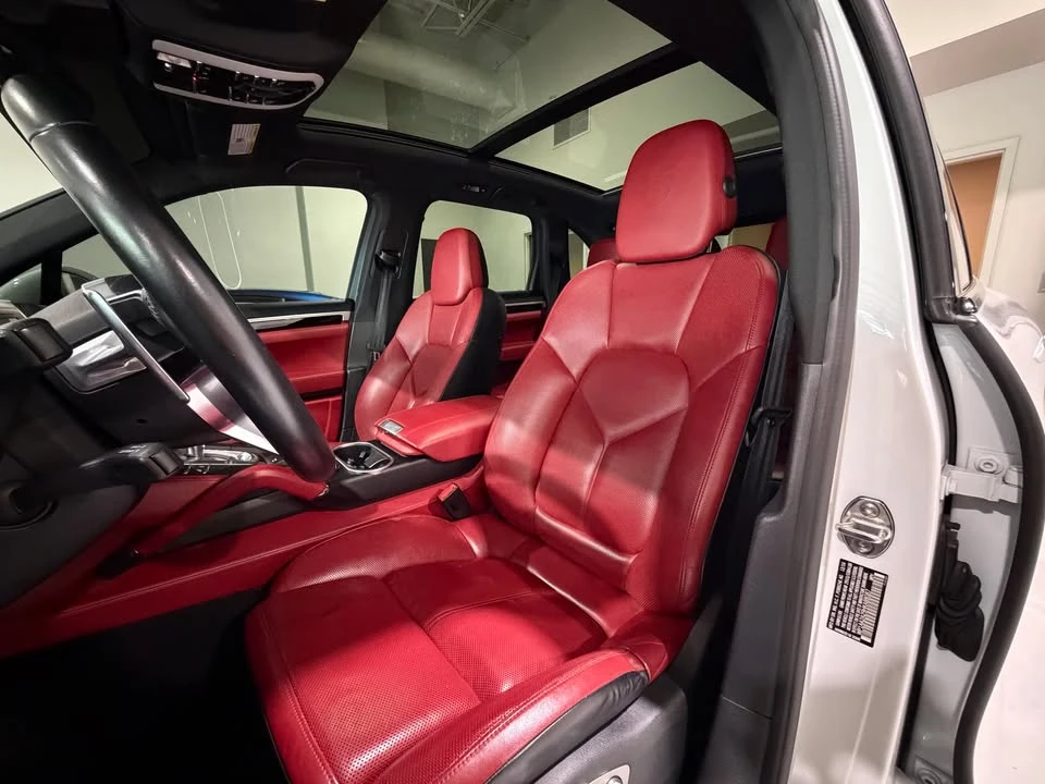 2017 Porsche 958 Cayenne - Image 9 of 19