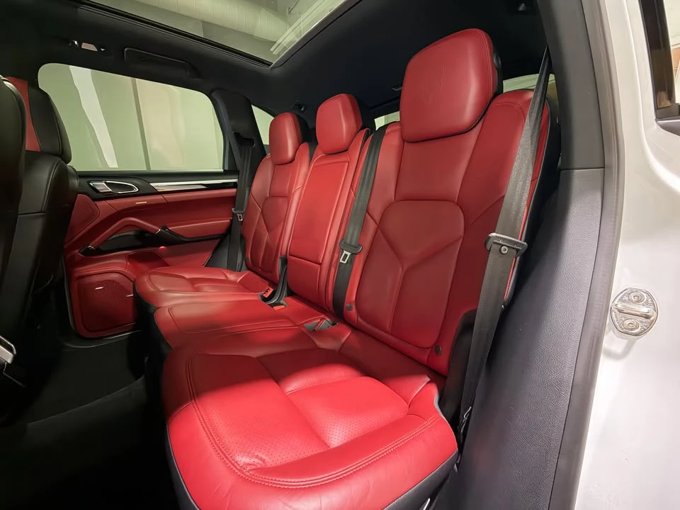 2017 Porsche 958 Cayenne - Image 14 of 19