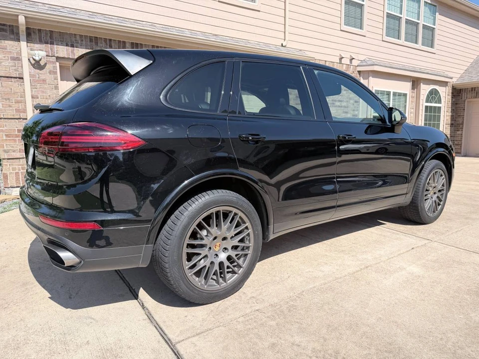 2017 Porsche 958 Cayenne - Image 4 of 20