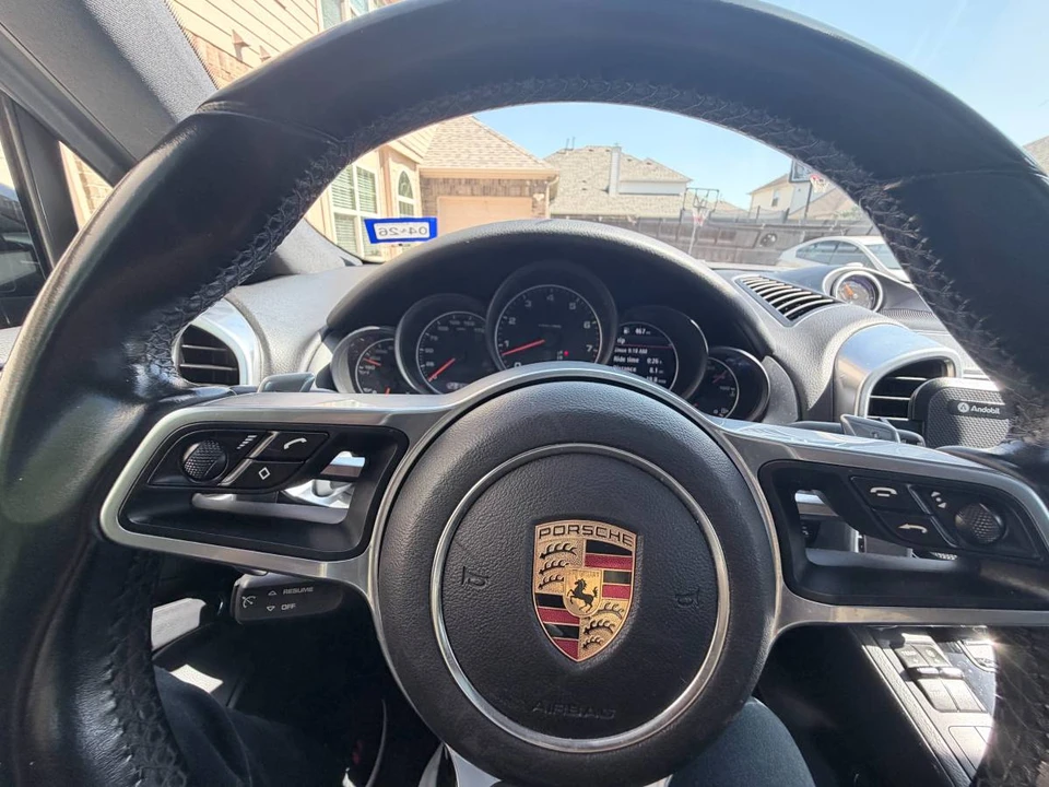 2017 Porsche 958 Cayenne - Image 16 of 20