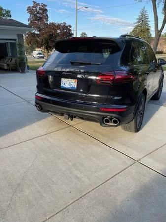 2017 Porsche 958 Cayenne - Image 4 of 10