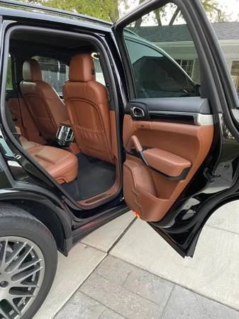 2017 Porsche 958 Cayenne - Image 8 of 10