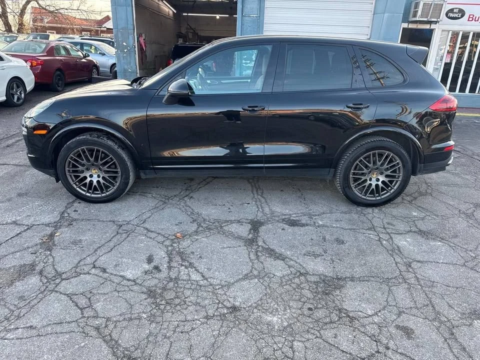 2017 Porsche 958 Cayenne - Image 5 of 20