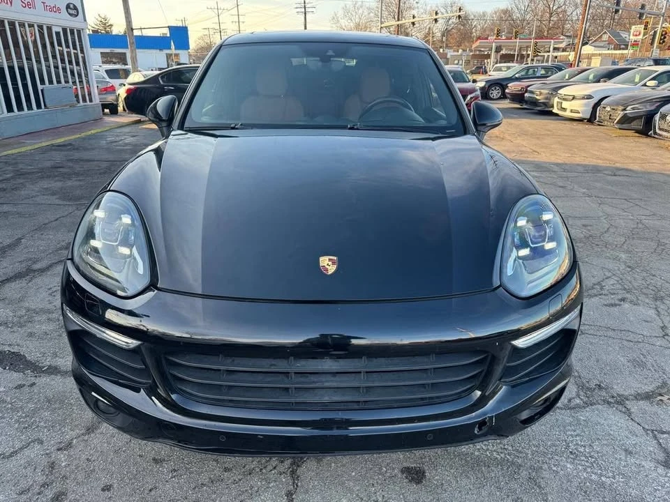 2017 Porsche 958 Cayenne - Image 2 of 20