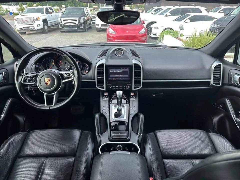 2017 Porsche 958 Cayenne - Image 16 of 20
