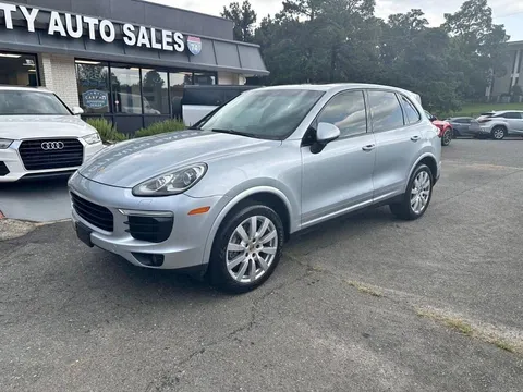 2017 Porsche Cayenne Platinum Edition