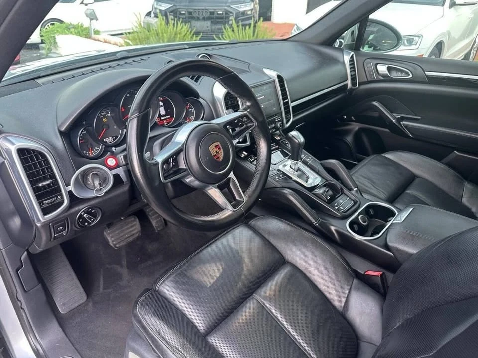 2017 Porsche 958 Cayenne - Image 8 of 20